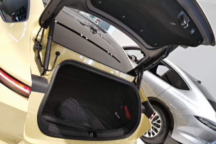 Used Nio ET5 2022 75 kWh Trunk