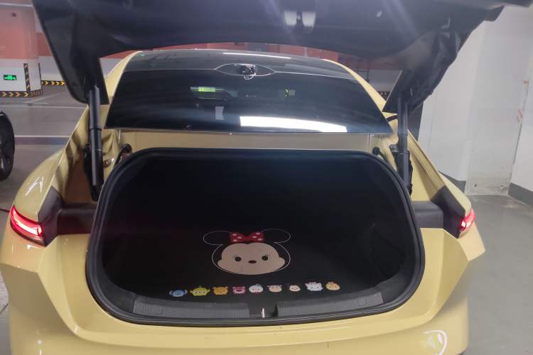 Used Nio ET5 2022 75 kWh Trunk