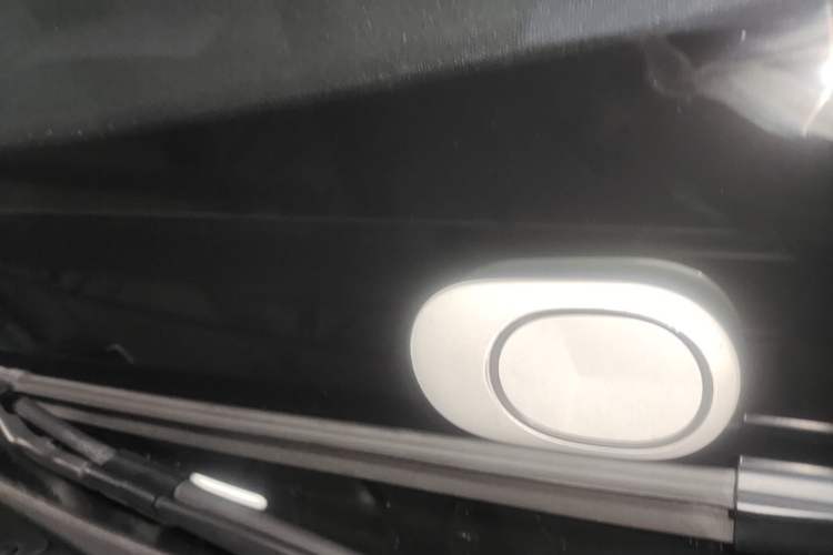 Used Nio ET5 2022 75 kWh Vehicle Key