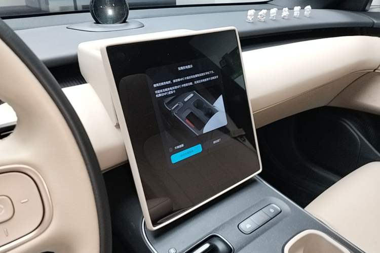 Used Nio ET5 2024 75 kWh Audio And AC Panel