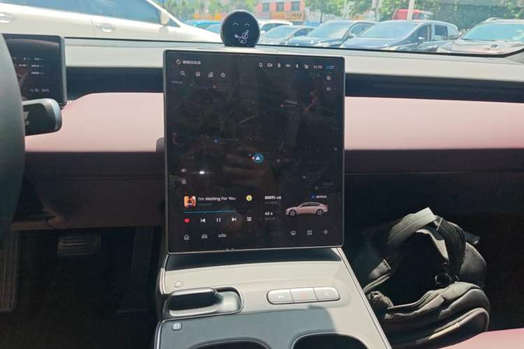 Used Nio ET5 2024 75 kWh Audio And AC Panel