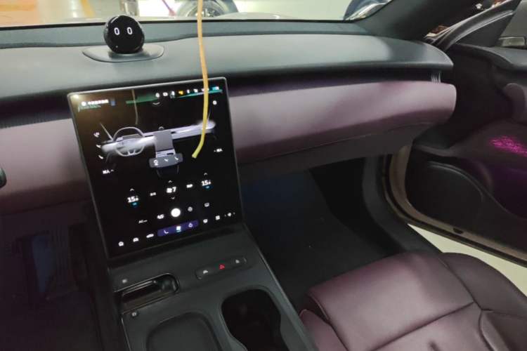 Used Nio ET5 2024 75 kWh Audio And AC Panel