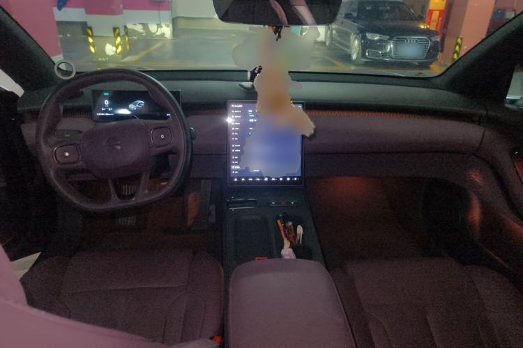 Used Nio ET5 2024 75 kWh Center Console