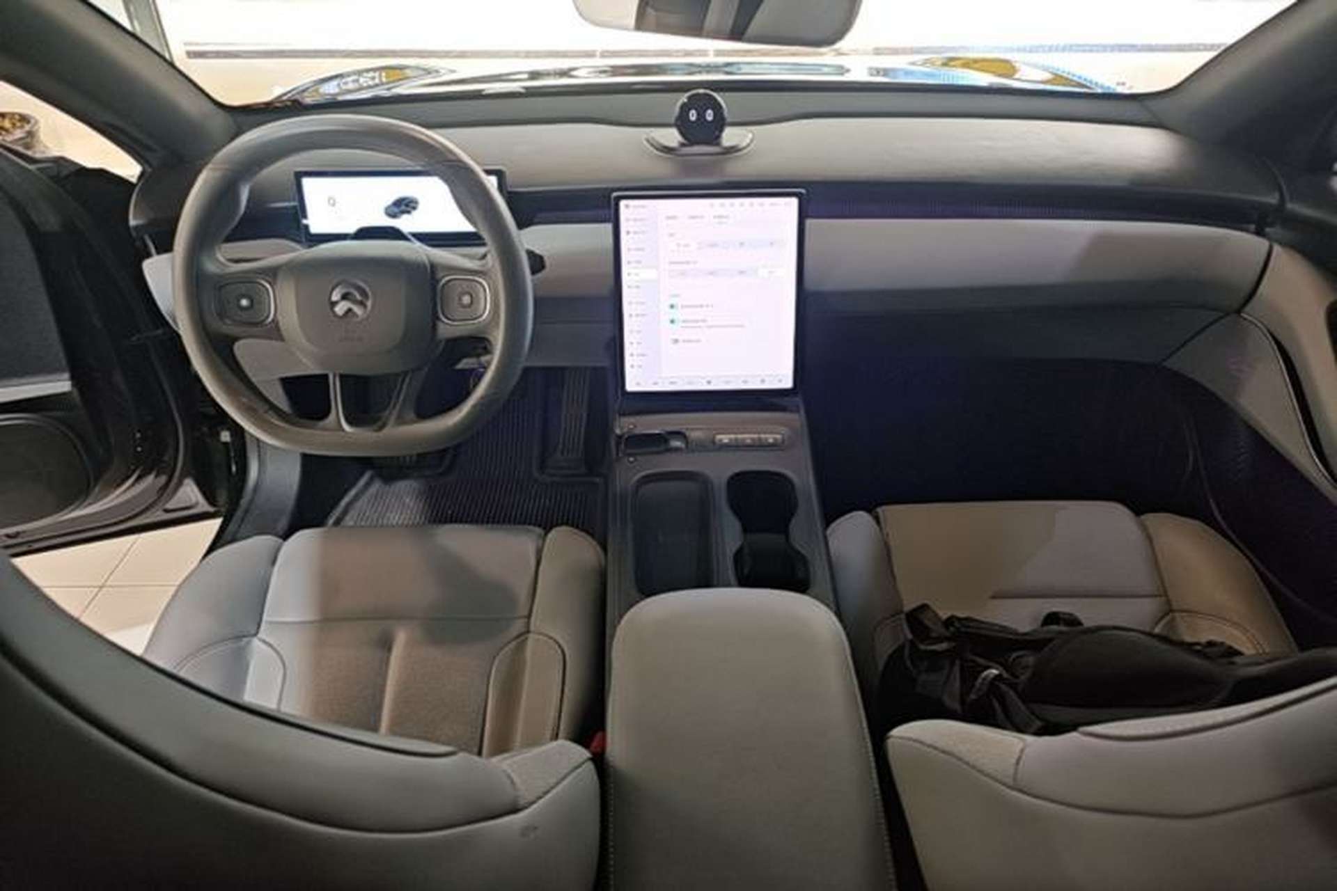Used Nio ET5 2024 75 kWh Center Console