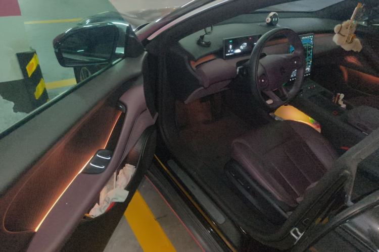 Used Nio ET5 2024 75 kWh Driver Seat