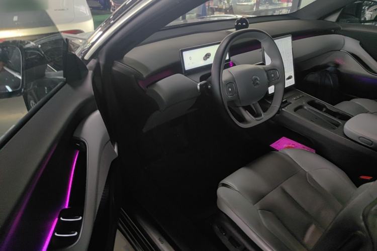 Used Nio ET5 2024 75 kWh Driver Seat