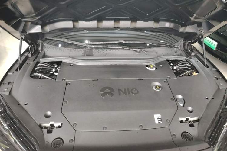 Used Nio ET5 2024 75 kWh Engine Bay