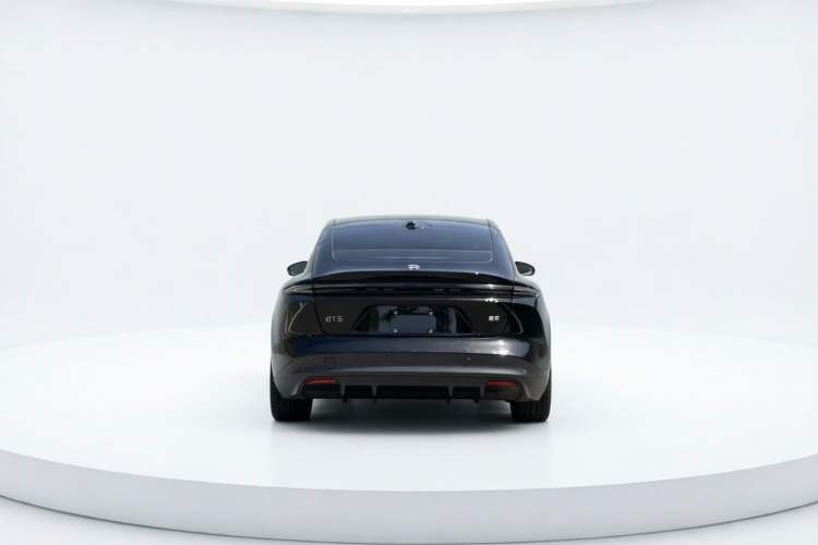Used Nio ET5 2024 75 kWh Exterior 2