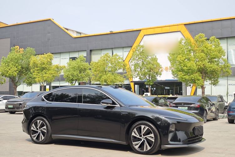 Used Nio ET5 2024 75 kWh Exterior 2