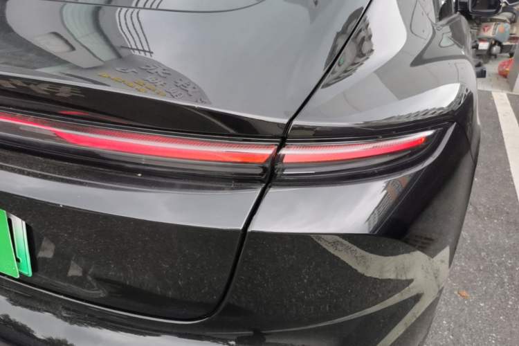 Used Nio ET5 2024 75 kWh Exterior 3