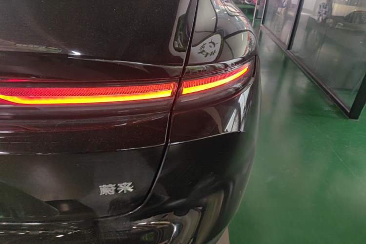 Used Nio ET5 2024 75 kWh Exterior 3