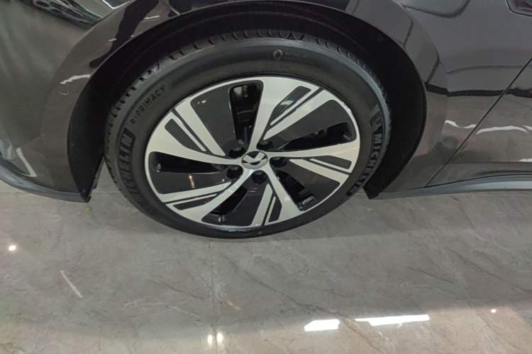 Used Nio ET5 2024 75 kWh Exterior 4