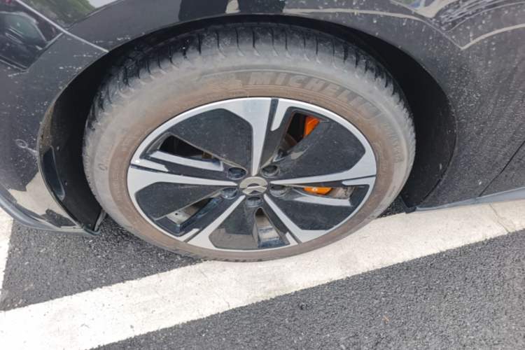 Used Nio ET5 2024 75 kWh Exterior 4