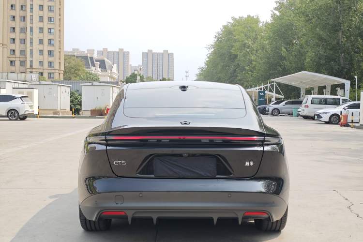Used Nio ET5 2024 75 kWh Exterior 4