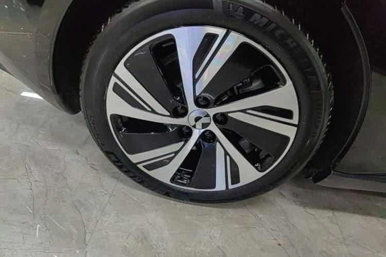 Used Nio ET5 2024 75 kWh Exterior 5