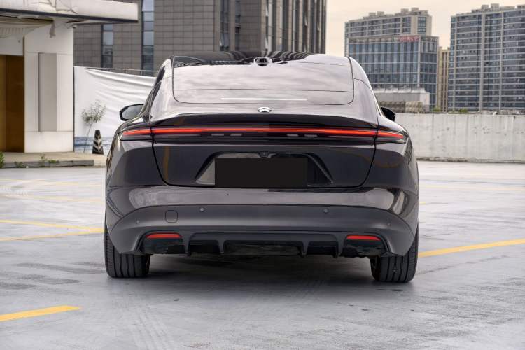 Used Nio ET5 2024 75 kWh Exterior 5