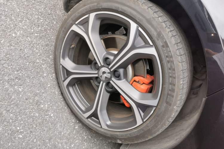 Used Nio ET5 2024 75 kWh Exterior 5