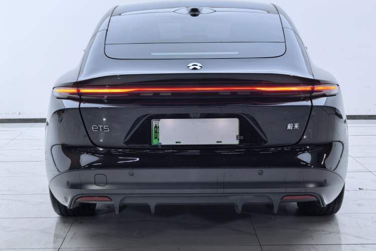 Used Nio ET5 2024 75 kWh Exterior 9