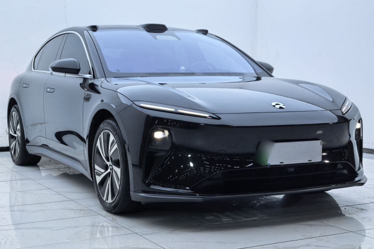 Used Nio ET5 2024 75 kWh Front Right 45 Deg