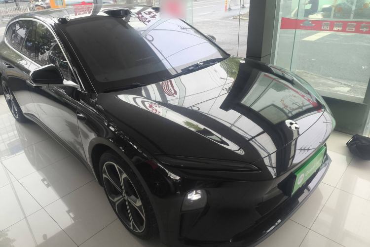 Used Nio ET5 2024 75 kWh Front Right 45 Deg