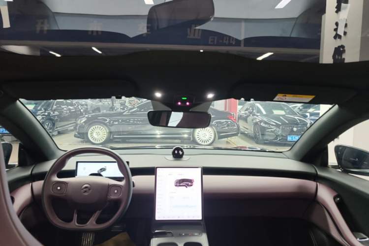 Used Nio ET5 2024 75 kWh Headliner