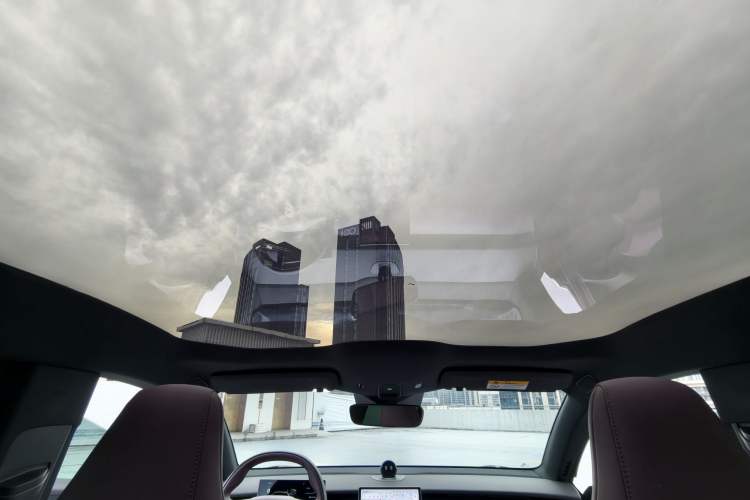 Used Nio ET5 2024 75 kWh Headliner
