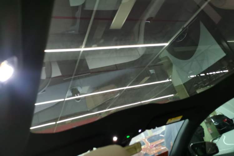 Used Nio ET5 2024 75 kWh Headliner