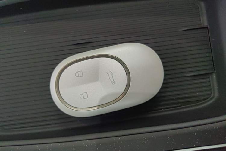 Used Nio ET5 2024 75 kWh Interior 1