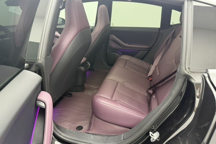 Used Nio ET5 2024 75 kWh Interior 2