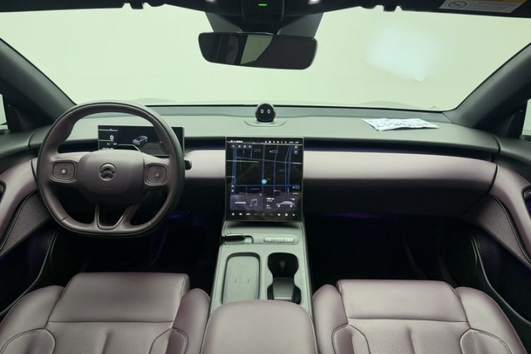 Used Nio ET5 2024 75 kWh Interior 3