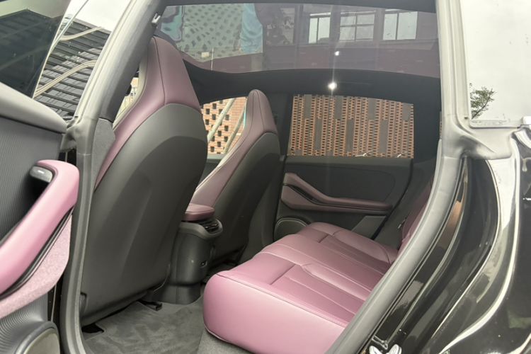 Used Nio ET5 2024 75 kWh Interior 4