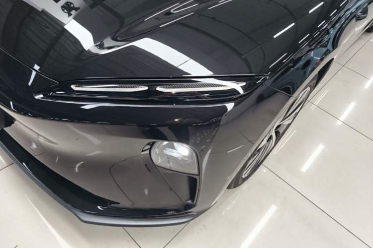 Used Nio ET5 2024 75 kWh Left Front Headlight