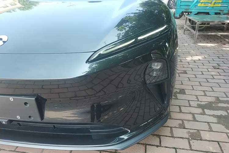 Used Nio ET5 2024 75 kWh Left Front Headlight
