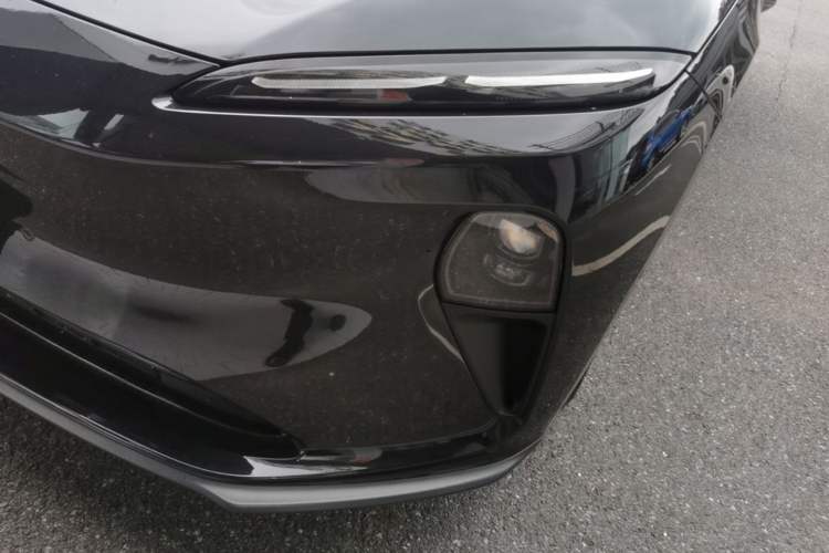 Used Nio ET5 2024 75 kWh Left Front Headlight