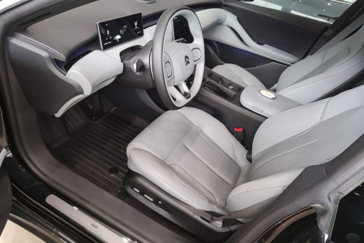 Used Nio ET5 2024 75 kWh Left Front Seat