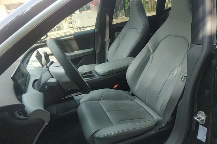 Used Nio ET5 2024 75 kWh Left Front Seat