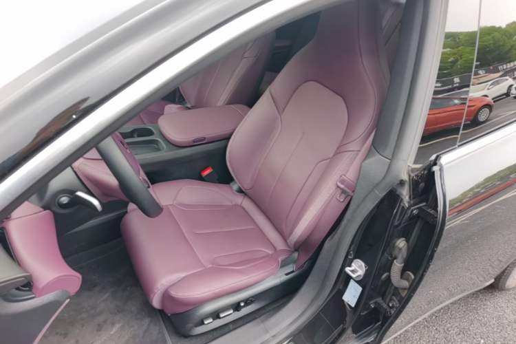 Used Nio ET5 2024 75 kWh Left Front Seat