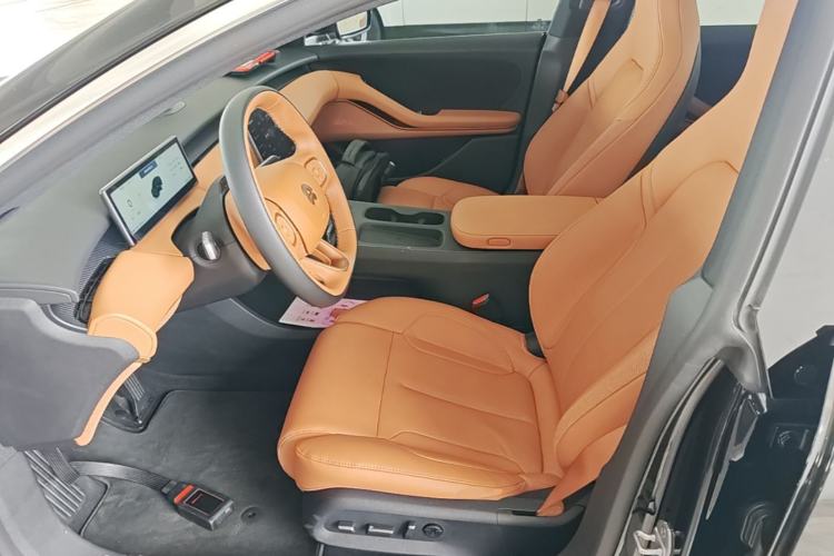 Used Nio ET5 2024 75 kWh Left Front Seat