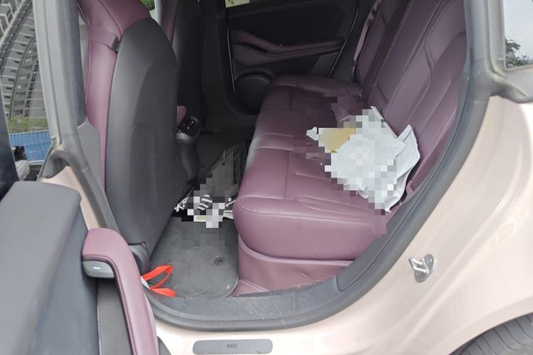 Used Nio ET5 2024 75 kWh Left Rear Seat