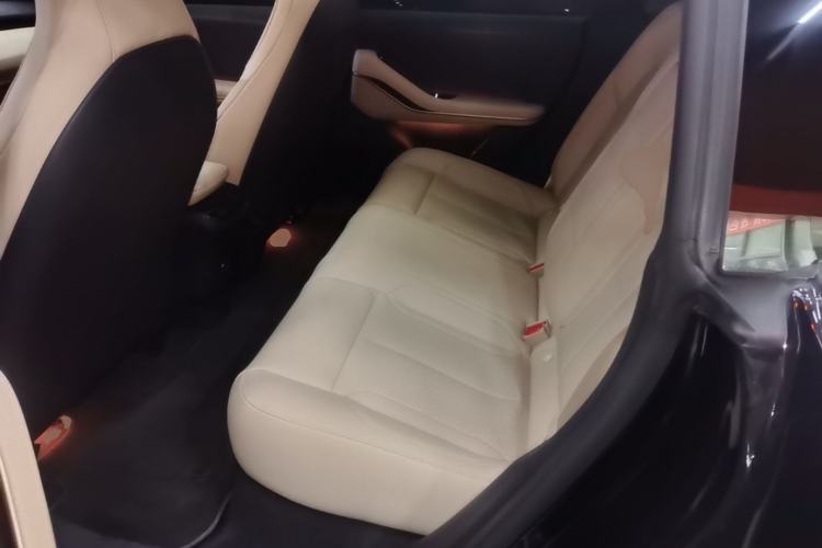 Used Nio ET5 2024 75 kWh Left Rear Seat