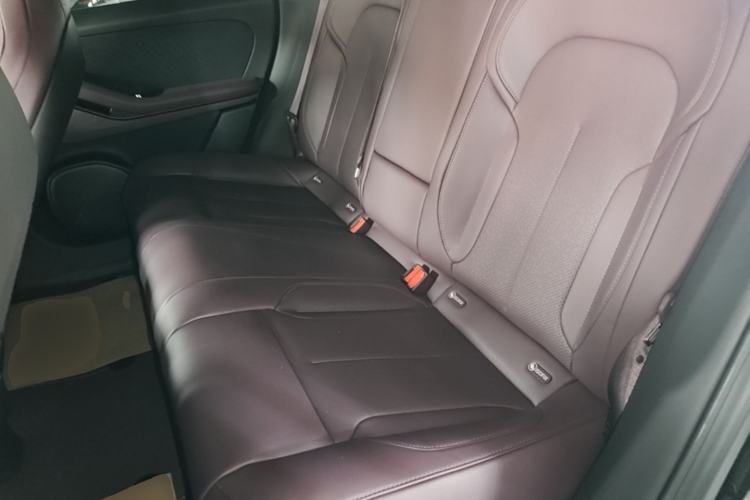 Used Nio ET5 2024 75 kWh Left Rear Seat