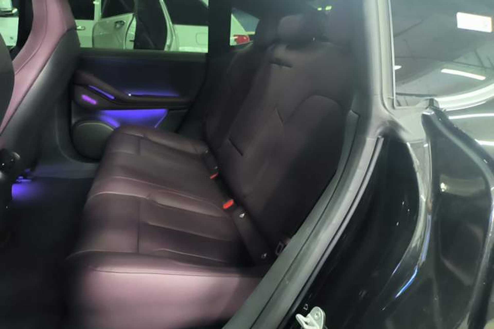 Used Nio ET5 2024 75 kWh Left Rear Seat