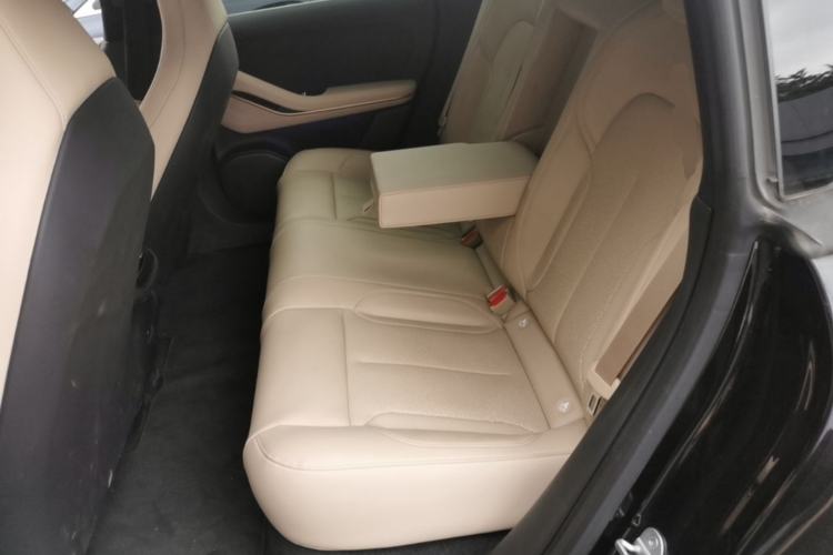Used Nio ET5 2024 75 kWh Left Rear Seat