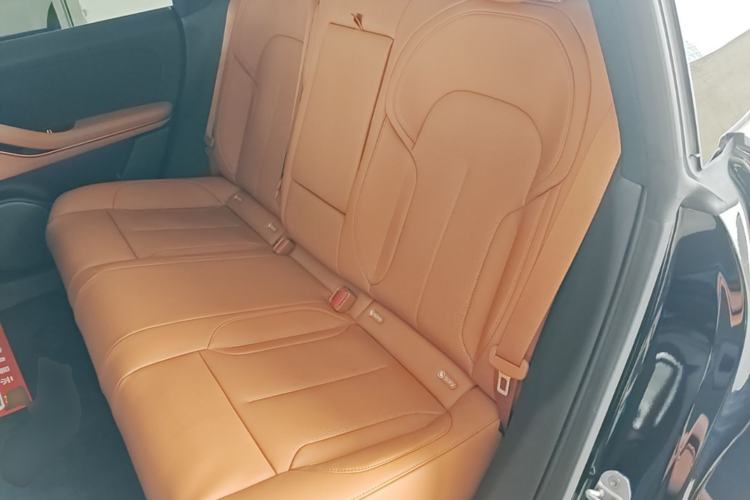 Used Nio ET5 2024 75 kWh Left Rear Seat