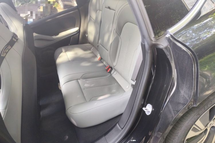Used Nio ET5 2024 75 kWh Left Rear Seat