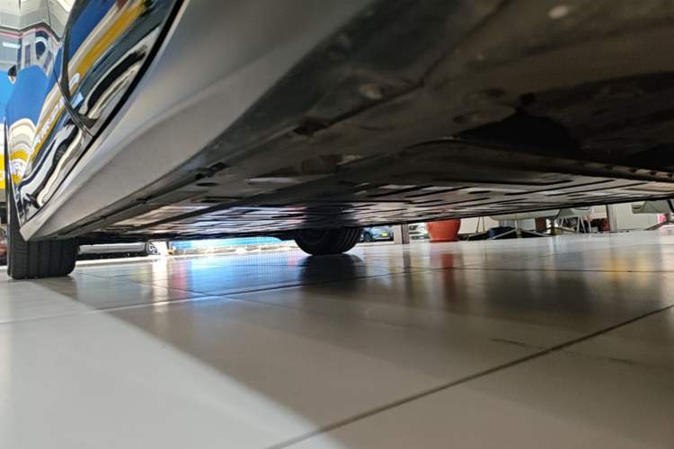 Used Nio ET5 2024 75 kWh Left Side Sill