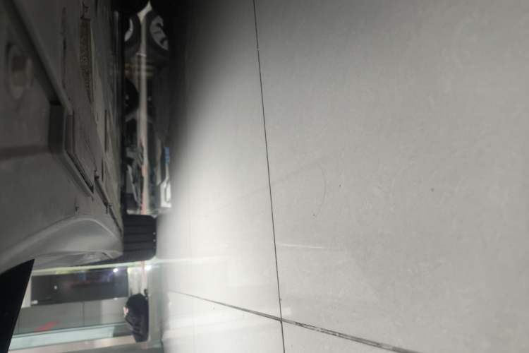 Used Nio ET5 2024 75 kWh Left Side Sill