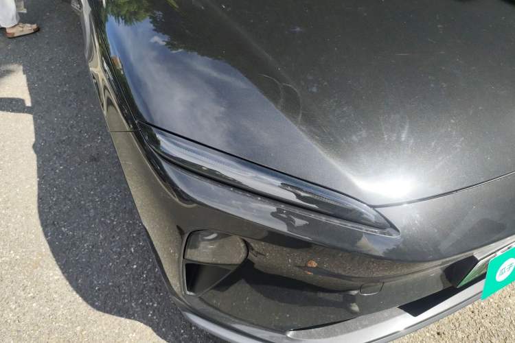 Used Nio ET5 2024 75 kWh Right Front Headlight