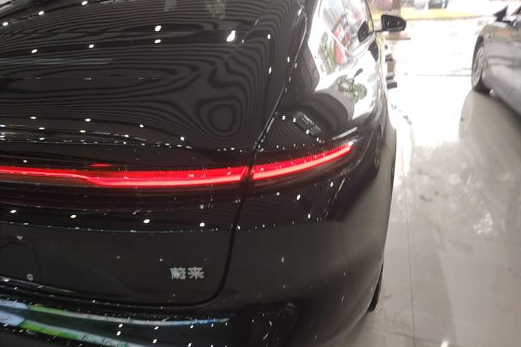 Used Nio ET5 2024 75 kWh Right Rear Taillight