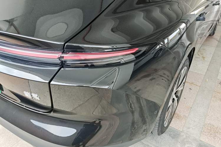 Used Nio ET5 2024 75 kWh Right Rear Taillight